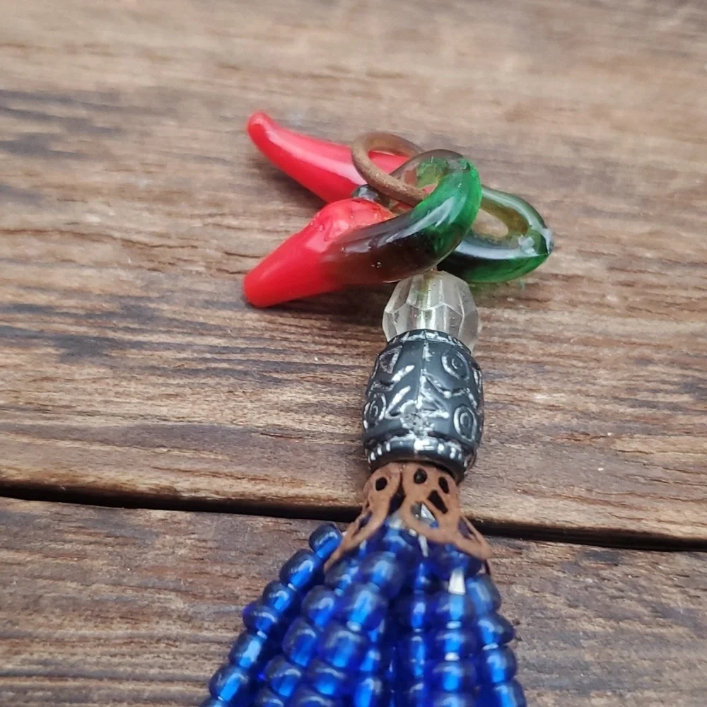 Native blue seed beaded exotic‎ necklace tassel pendant - Picture 3 of 3